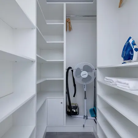 Rakowicka Steam Park Studio Z Balkonem W Krakowie By Renters 아파트